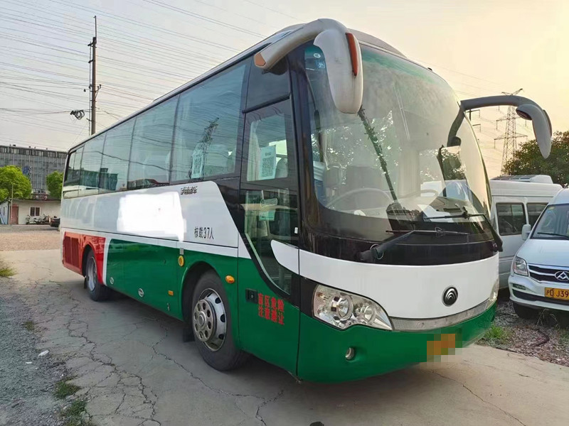 2015 Ano 37 Lugares Usado Ônibus Yutong ZK6888 Motores a Diesel para Transporte