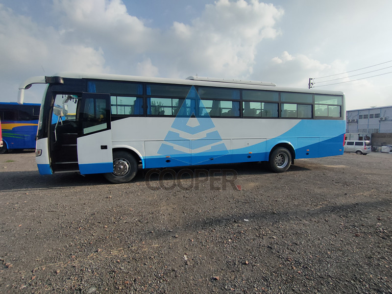 2014 ano 53 lugares Yutong ônibus usado ZK6112D direção RHD novo assento ar condicionado