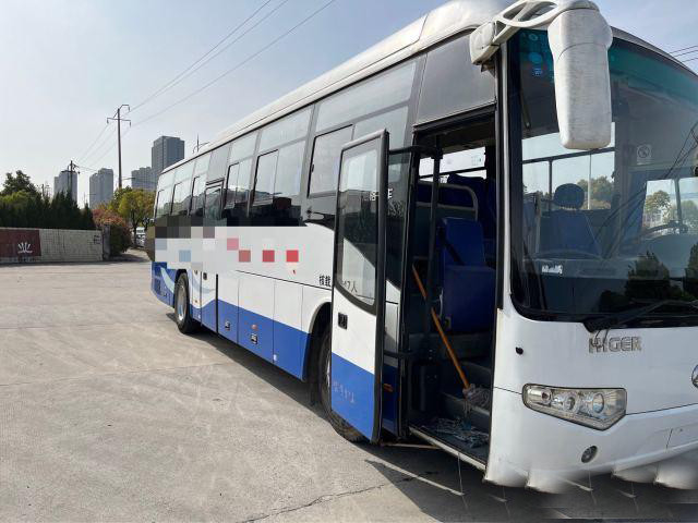 Os assentos Kinglong do ônibus 47 da segunda mão treinam o ônibus do motor diesel do Euro 3 de Bus Rhd Lhd para a venda