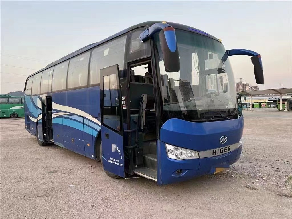 Do treinador de Bus 49 dos assentos ônibus usado do passageiro de Kinglong da mão em segundo ônibus luxuoso para o Euro 3 da venda
