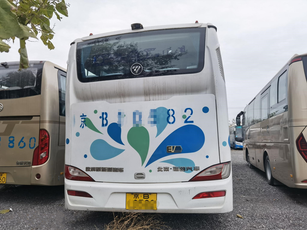 Ônibus usado do passageiro dos assentos de Bus 47 do treinador do motor da parte traseira de Foton do ônibus de excursão para a venda