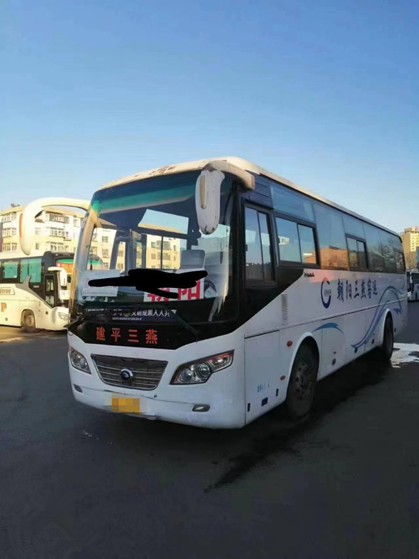 A camioneta expresso usada os assentos ZK6102D de 2014 anos 44 usou ônibus e treinadores com Front Engine