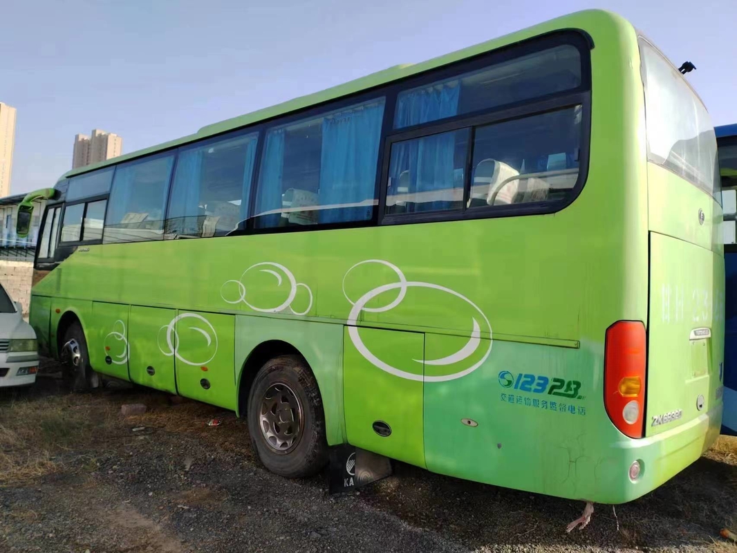 O treinador ZK6932d de 37 Seater usou o ônibus de turista da direção de Front Engine RHD LHD do ônibus de Yutong