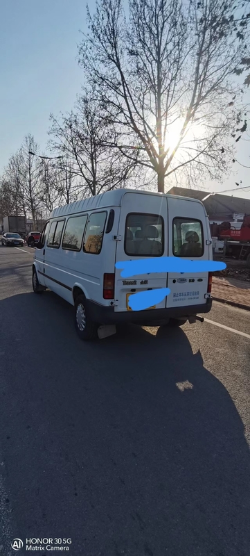 Mini Vans usado 2015 anos usou a transmissão Mini Bus 15 Seater de Ford Hiace Mini Bus Manual