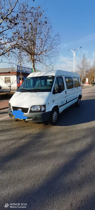 Mini Vans usado 2015 anos usou a transmissão Mini Bus 15 Seater de Ford Hiace Mini Bus Manual