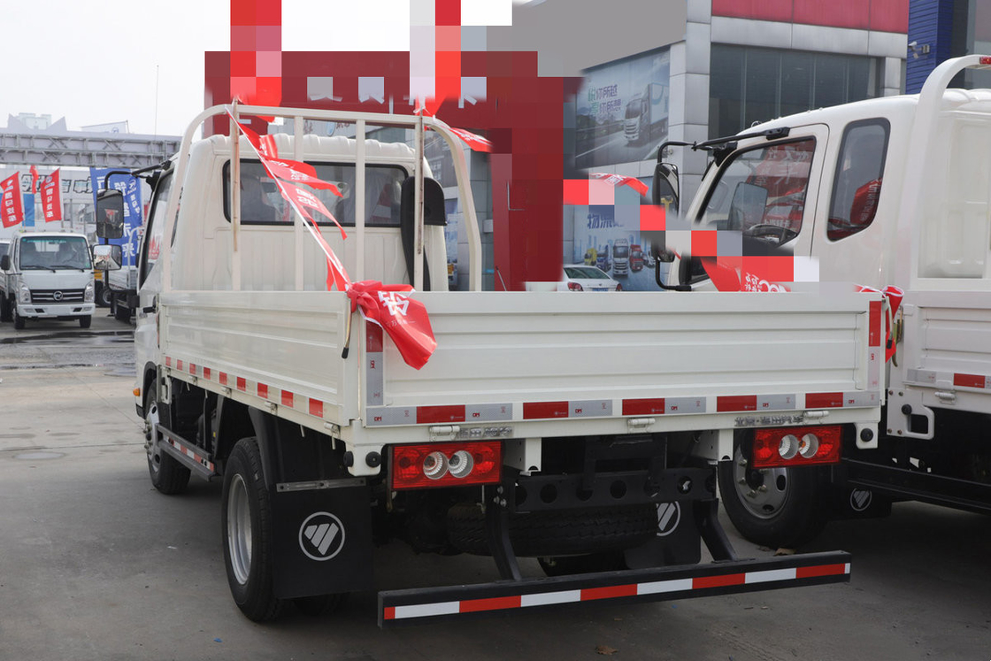 Caminhões novos leves usados do caminhão basculante 4x2 Tipper Tipping Left Hand Drive Foton da descarga 132hp do caminhão