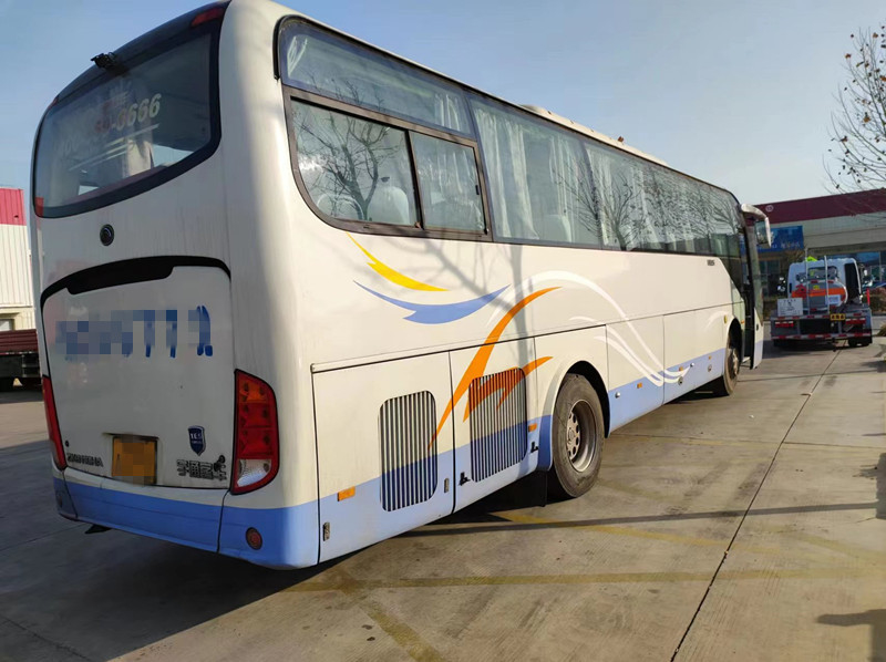 Ônibus comercial usado 2014 ônibus usado do curso dos assentos do ônibus ZK6110 60 de Yutong do ano RHD