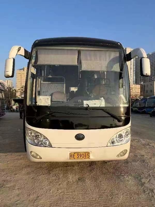 O ônibus luxuoso usado 2014 anos Yutong Zk6120 usou a direção do ônibus LHD de Seater do ônibus 55 do passageiro