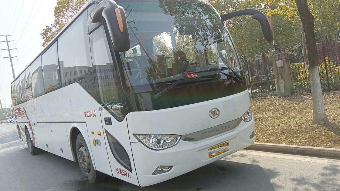 Treinador usado ônibus Bus Yuchai Engine da segunda mão 50 portas de dobro Ankai dos assentos HFF6129KDE5