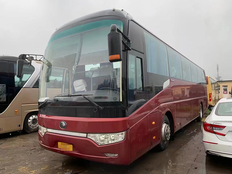 o ò ônibus escolar da mão 2014 anos 55 Seater usou ônibus luxuosos do ônibus Zk6122 de Yutong para a venda