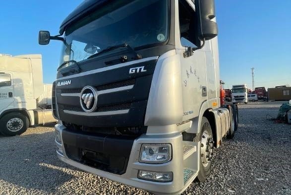 Os segundos reboques 6X4 460hp Max Trailer Mass 40t da ferramenta usaram a cabeça do trator de Foton BJ4259