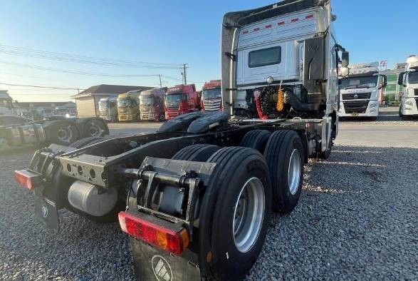 Os segundos reboques 6X4 460hp Max Trailer Mass 40t da ferramenta usaram a cabeça do trator de Foton BJ4259