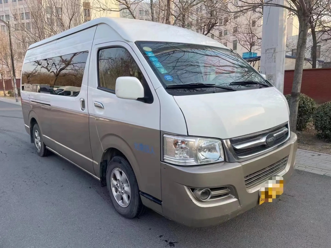 Porta de balanço externo usada Champagne Color Front Engine do minibus KLQ6540 dos assentos das camionetes 15 da canela mais altamente