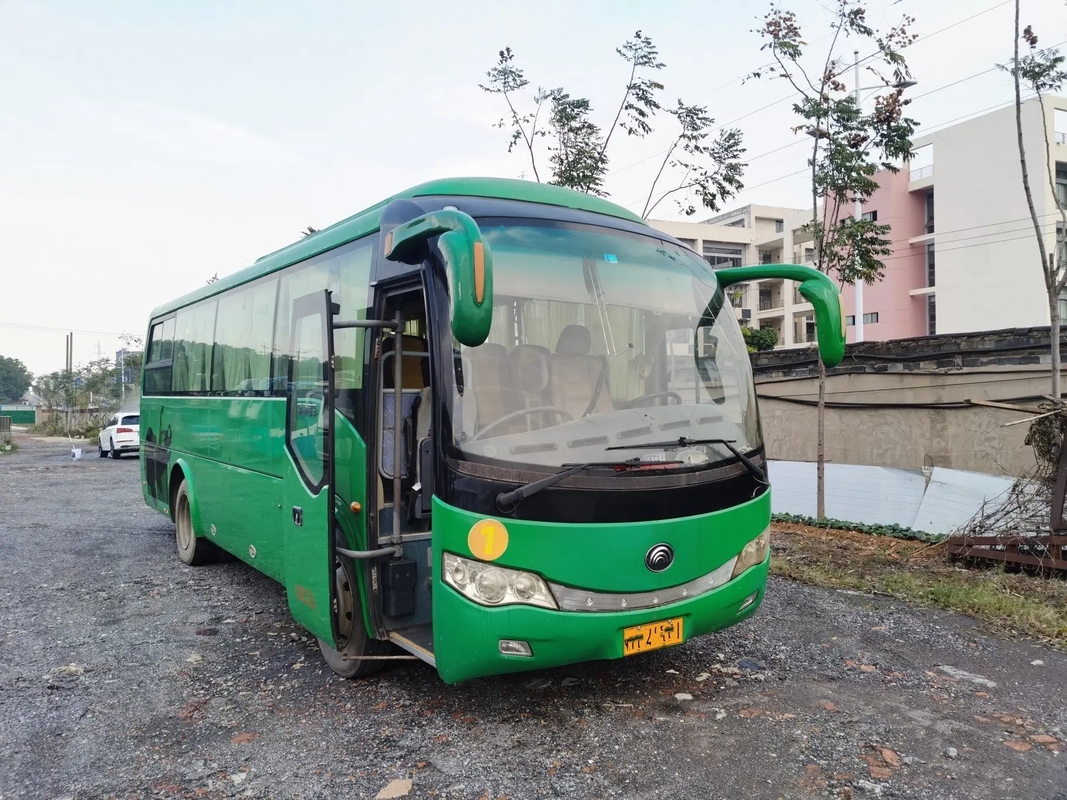 Janela da selagem do ônibus ZK6879 de Yutong da mão dos assentos do motor 39 do EURO usado IV Yuchai do ônibus e do treinador em segundo