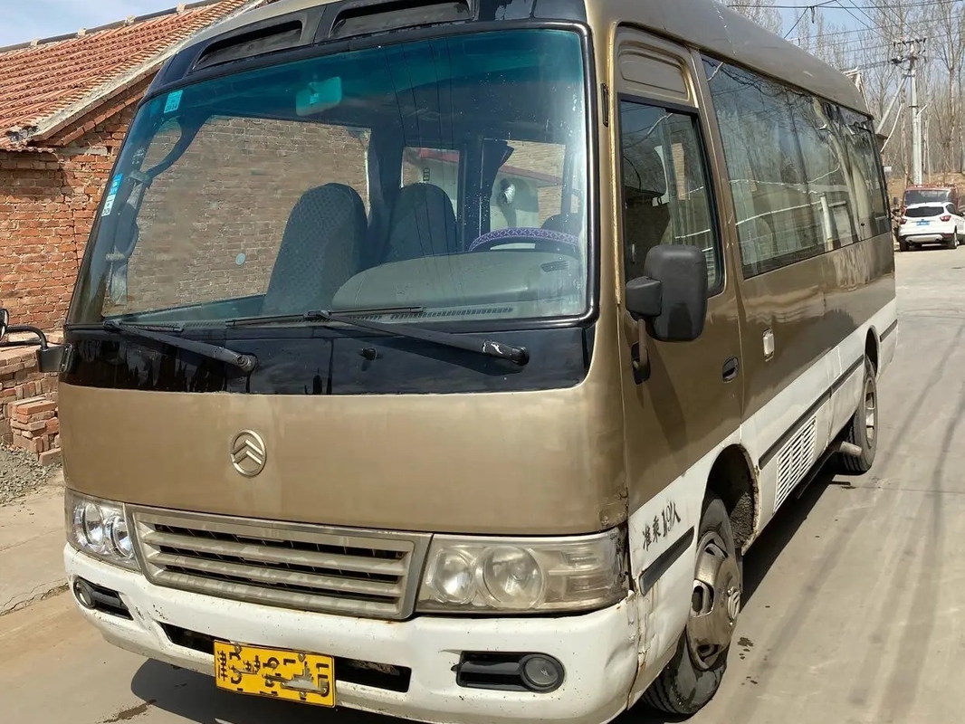 EURO usado III Front Engine Used Golden Dragon XML6601 dos assentos de Mini Coach External Swinging Door 19