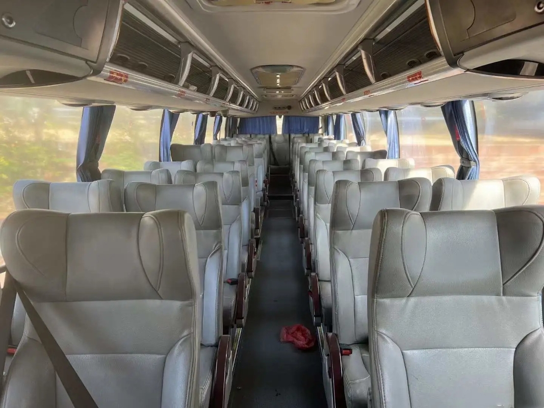 Mão usada KLQ6122 mais alto do EURO IV médio da porta do condicionador de ar do freio de disco dos assentos do ônibus e do treinador 49 segundo