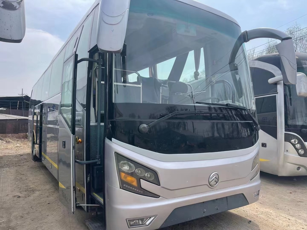 Portas dobro grandes de compartimento de bagagem dos assentos do ônibus de turista 48 da segunda mão 12 medidores de dragão dourado usado XML6126