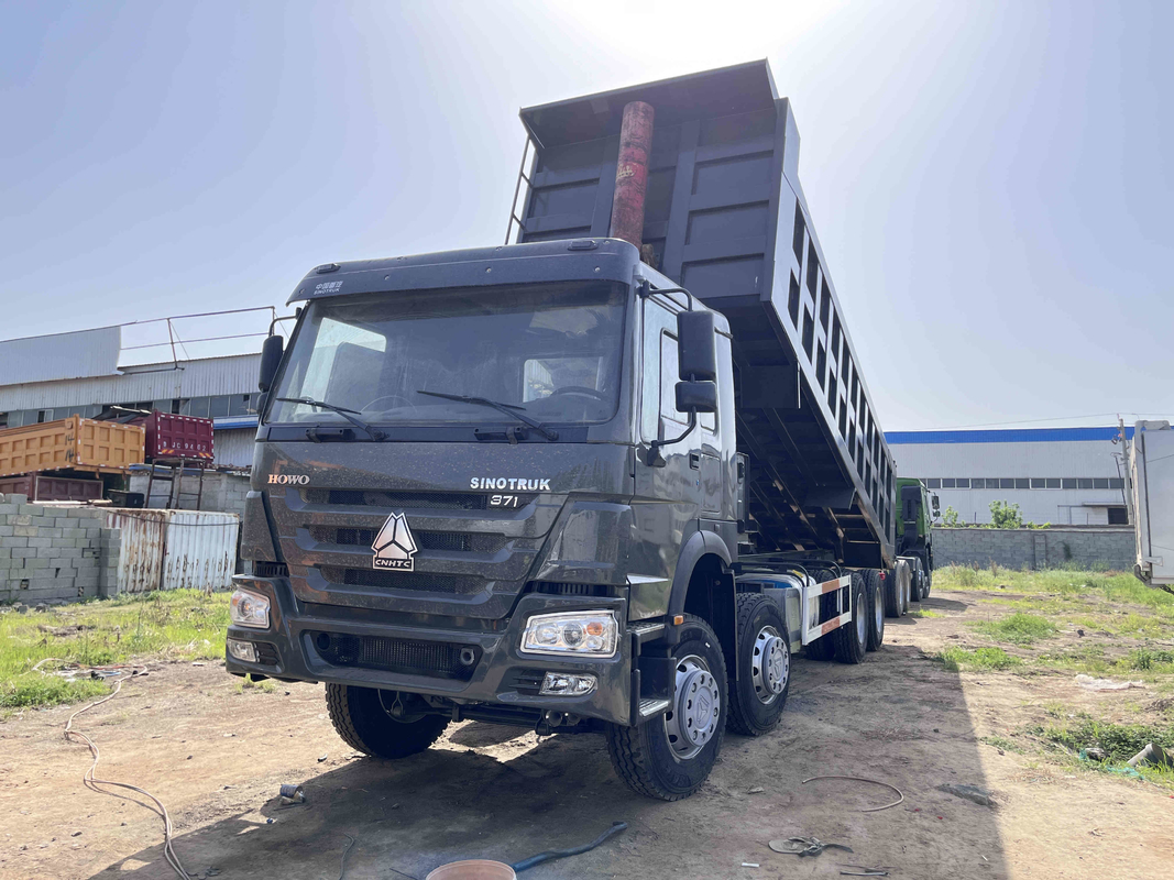 O motor usado de Tipper Trucks 371hp Sinotruck 10,5 medidores de carga avaliado 8×4 de 16t entrega em segundo HOWO ZZ3317