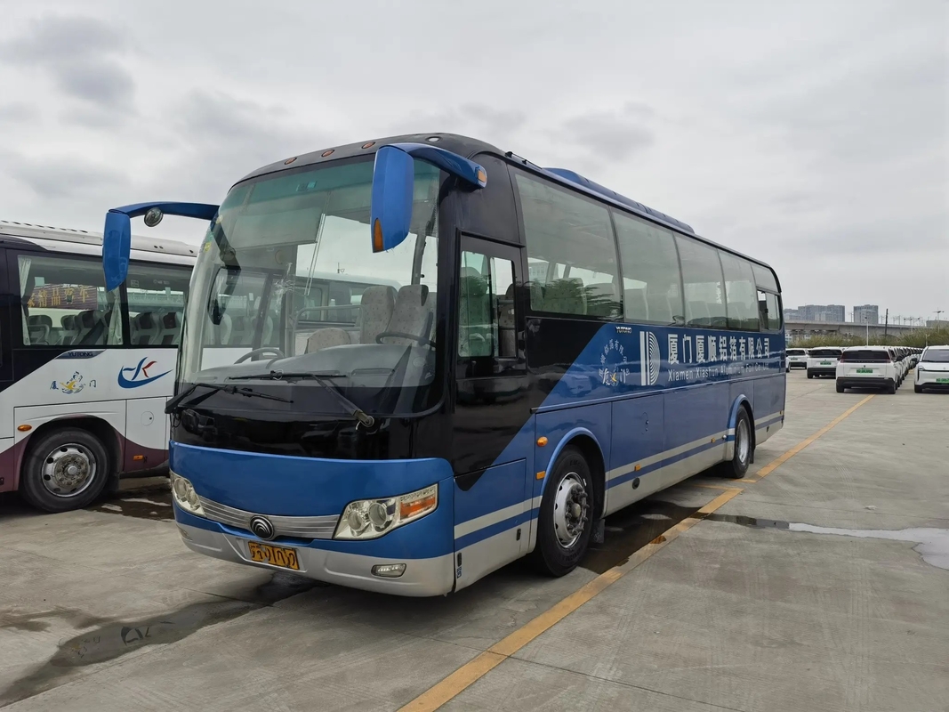 Compartimento de bagagem grande usado dos assentos da camioneta expresso 45 10,5 medidores ônibus ZK6107 de Yutong da mão da porta média do motor de Yuchai de ò