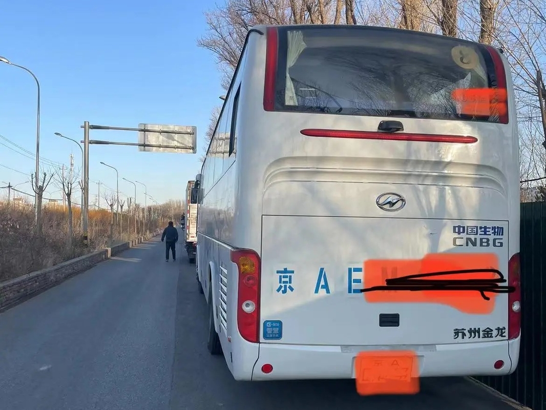 EURO usado IV do ônibus do passageiro 53 motor do condicionador de ar 330hp dos assentos 12 medidores mão KLQ6129 da cor branca de ?a