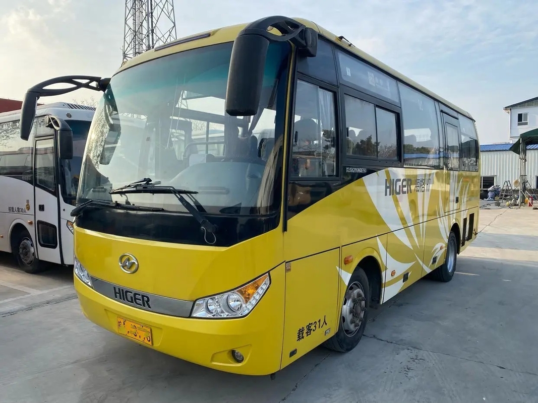 A porta de balanço externo usada da janela de deslizamento dos assentos dos cilindros 31 do motor 4 de Yuchai do ônibus da cidade usou KLQ6755