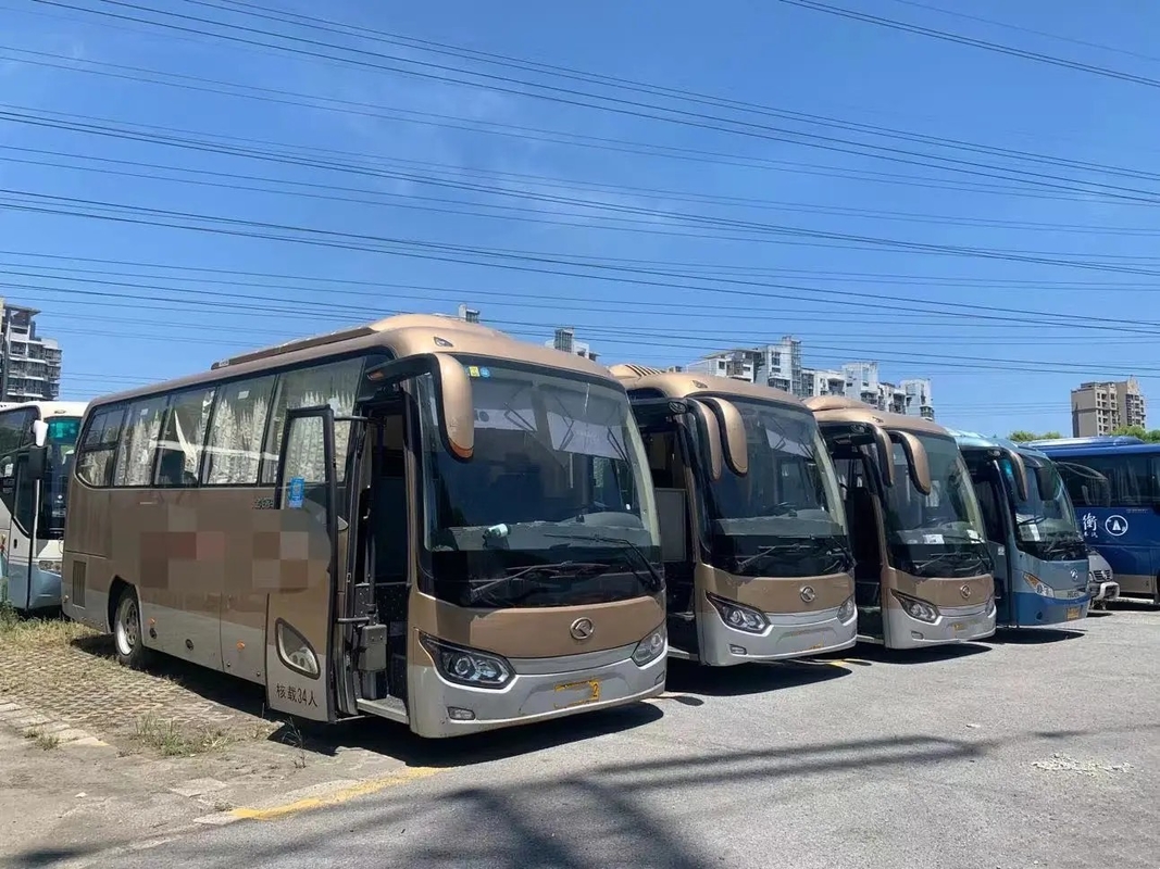 Treinador usado Bus Weichai Engine 34 assentos uma cor dourada de 2018 anos 8 medidores de ?a mão Kinglong XMQ6802