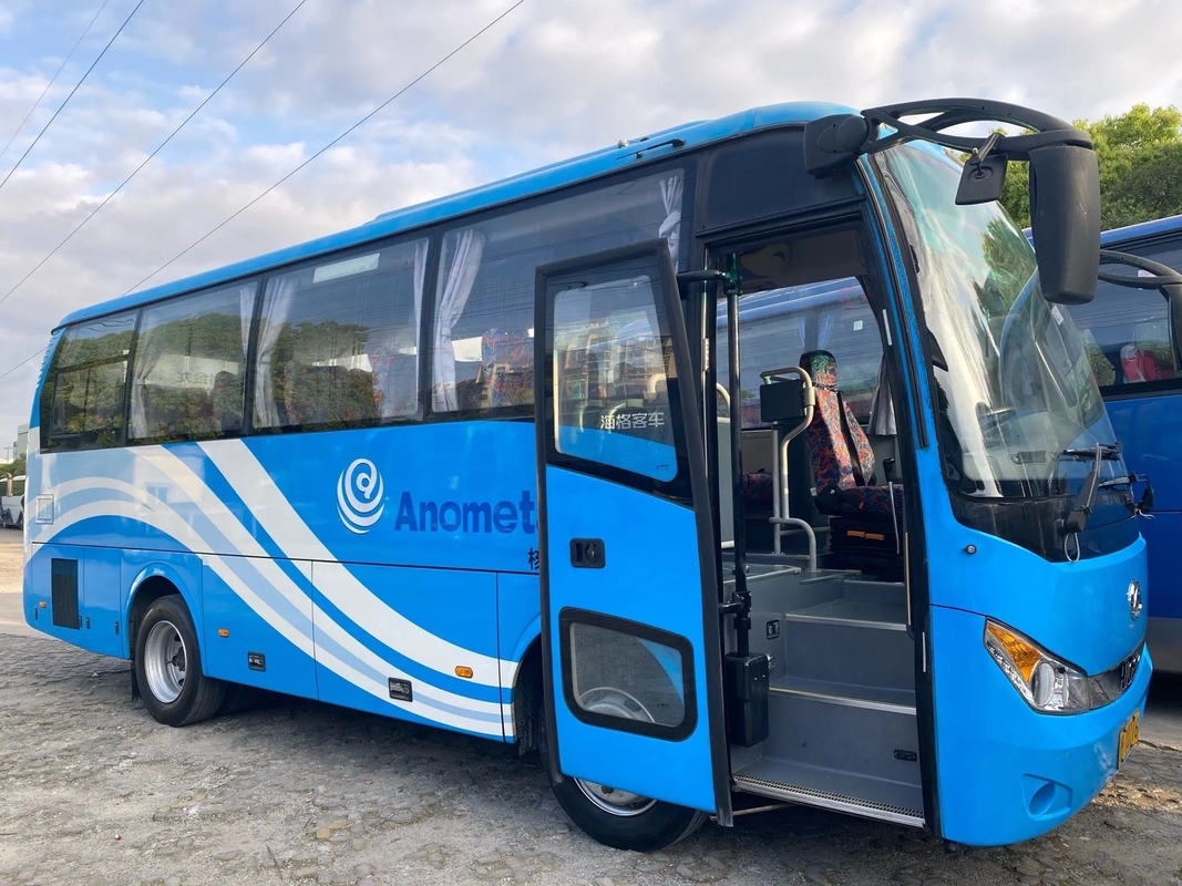 Motor oficial usado ò XML6112 mais alto tido dos cilindros da movimentação 4 da mão esquerda do veículo dos assentos da camioneta expresso 30 com A/C