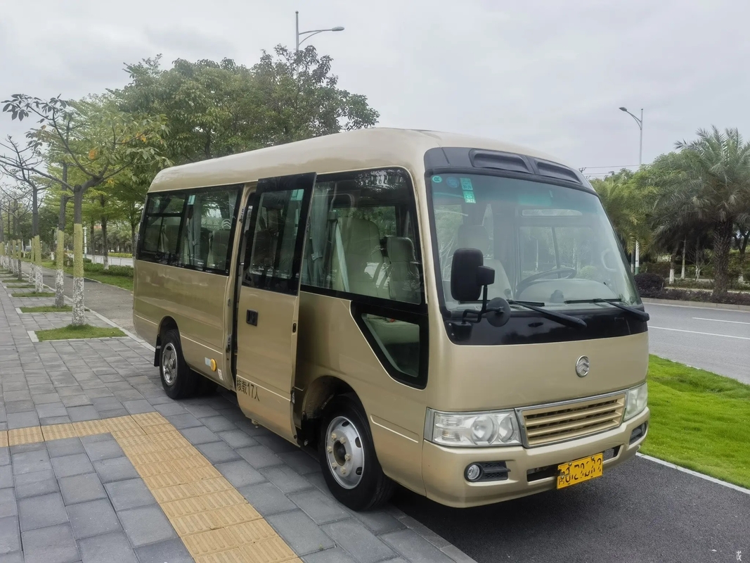 A pousa-copos da segunda mão 6 medidores de Front Engine 19 assentos usou a porta de balanço externo dourada de Dragon Minibus XML6601