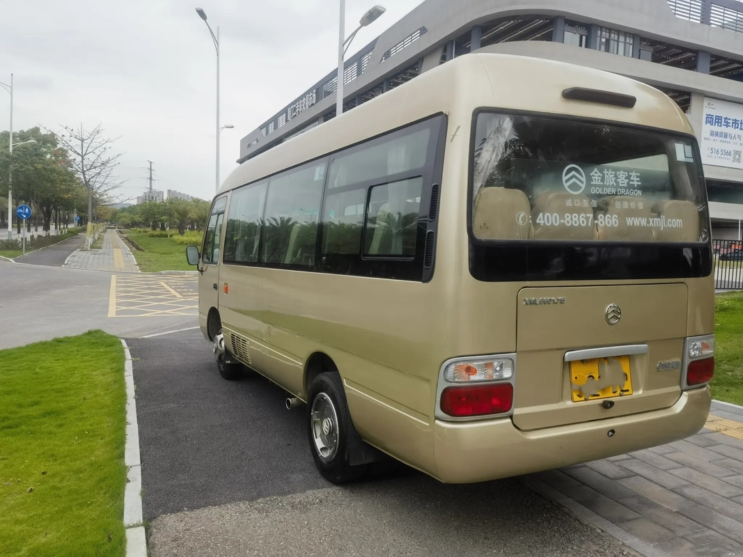 A pousa-copos da segunda mão 6 medidores de Front Engine 19 assentos usou a porta de balanço externo dourada de Dragon Minibus XML6601