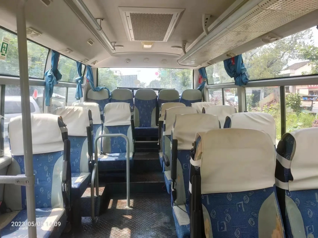Cor branca usada dos assentos da porta 19 de Floding das camionetes da canela 6 de Front Engine Wiht A/C ò da mão medidores de ônibus EQ6608 de Dongfeng
