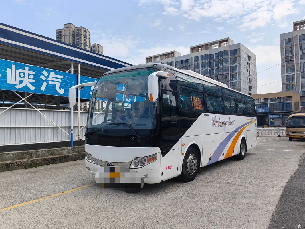 O EURO usado IV de Leaf Spring do treinador do ônibus o motor 245hp 10,5 de Yuchai de 49 assentos mede a ?a mão Tong Bus novo ZK6107