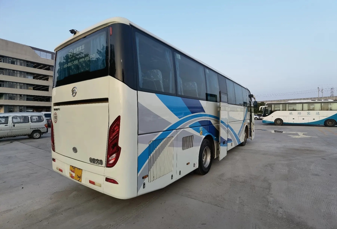 Os treinadores luxuosos usados 2 portas 80% 47 novos assentam o ò motor dourado 6 Cyliders de Dragon Bus XML6102 Yuchai com A/C