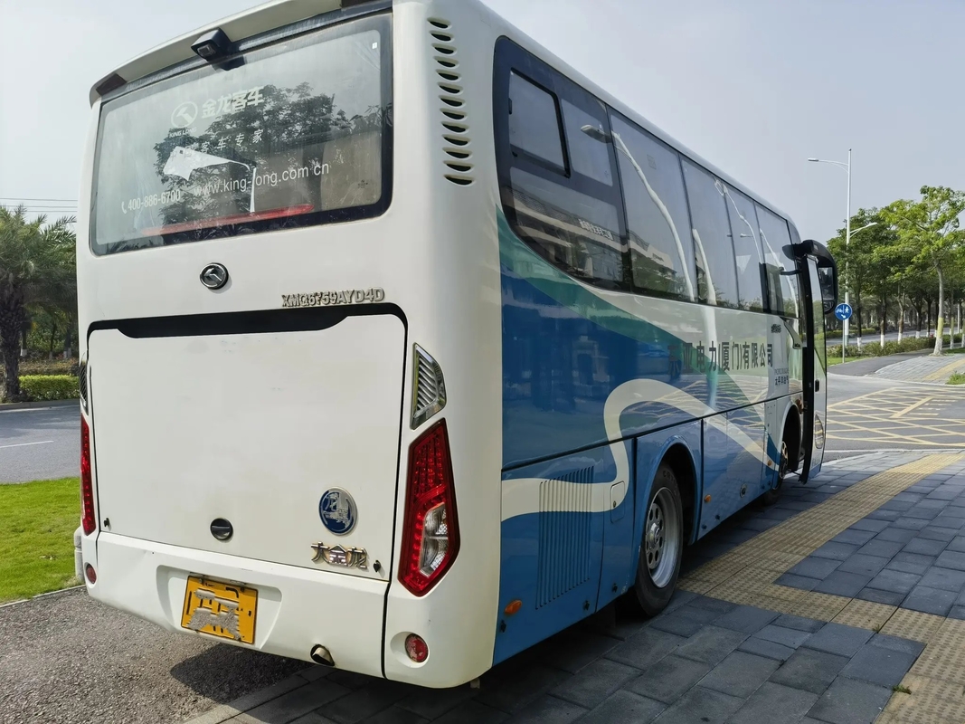 O diesel usado transporta o ônibus externo XMQ675 de Kinglong da porta de balanço de 2016 cilindros do motor 4 de Yuchai dos assentos do ano 28