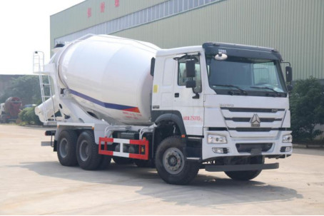 EURO concreto usado IV do caminhão do misturador de cimento do modelo LHD Sinotruck Howo da movimentação dos caminhões 6×4 que carregam 8 toneladas