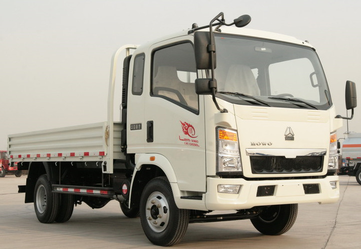 Modo pequeno usado da movimentação dos caminhões 4×2 que carrega 4-6 toneladas de condução à direita Sinotruck Howo Lorry Truck