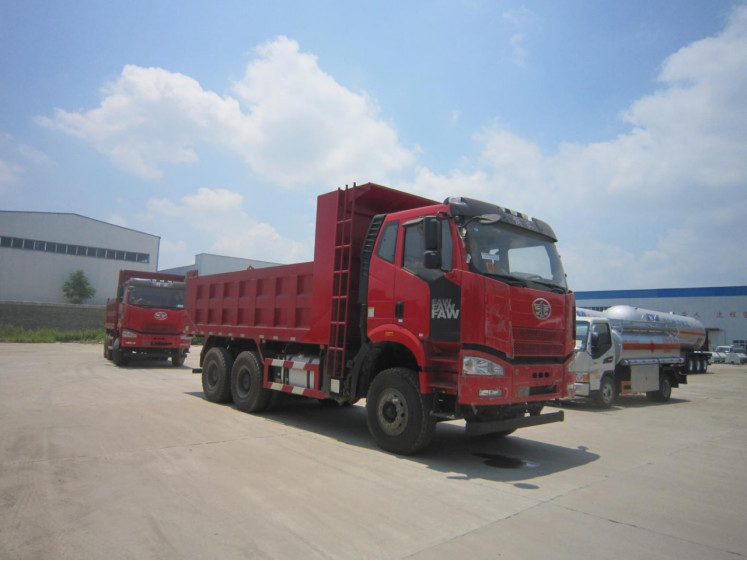 Cilindros lisos usados FAW Tipper Truck RHD do padrão de emissão 6 do EURO II da cabine do modo da movimentação dos caminhões basculantes 6×4