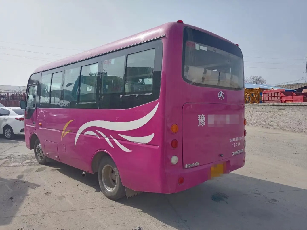 As camionetes usadas Front Engine 19 da canela assentam a porta de dobramento que desliza ônibus JMV6609 da mão JMC de Windows RHD/LHD Isuzu Engine o ò