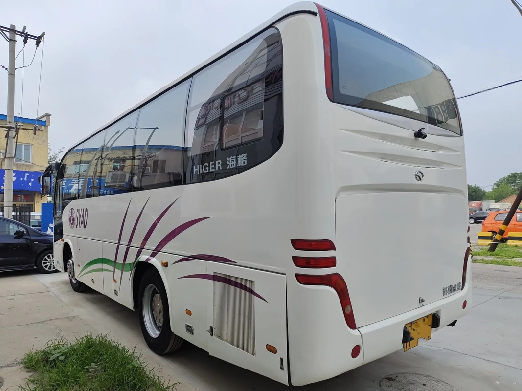 Ônibus mais alto usado KLQ6856 da movimentação branca comercial da mão esquerda da cor dos assentos da cremalheira de bagagem 37 do motor 200hp de Yuchai do ônibus