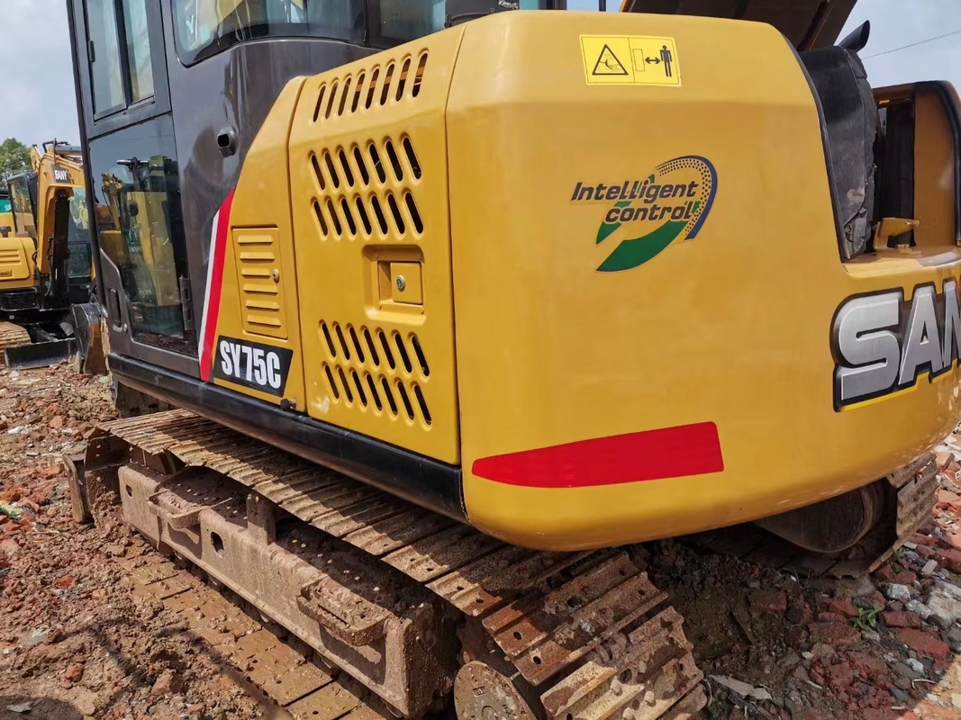 Caminhão de segunda mão 7 toneladas de capacidade usada 150L do depósito de gasolina dos cilindros de Isuzu Engine 4 da máquina escavadora de SANY