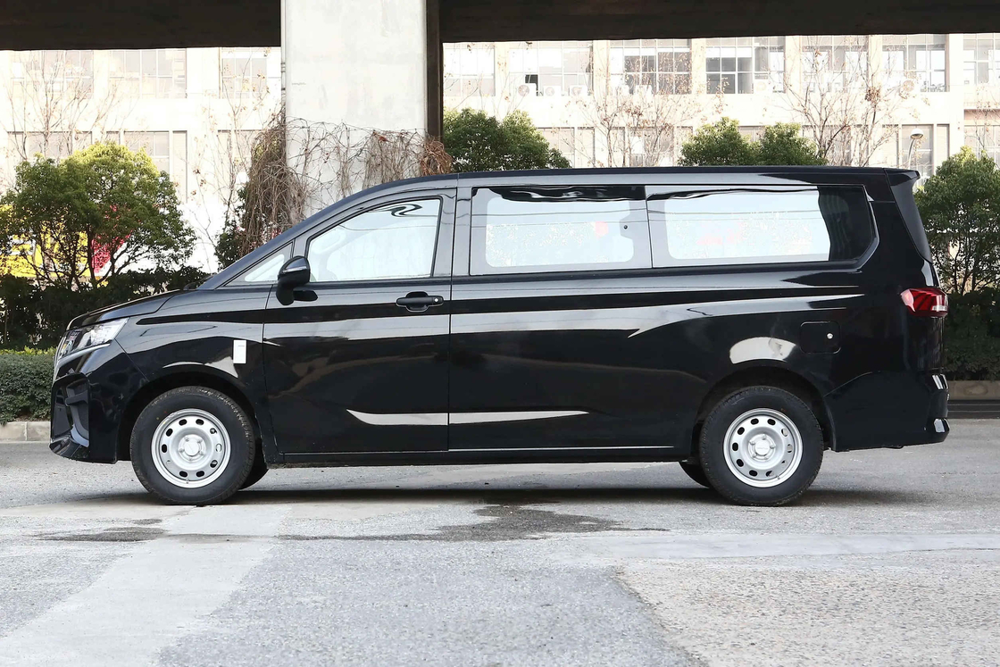 Minibus usado de 9 lugares BAW M7 Motor de óleo 7/9 lugares Ar condicionado Marca chinesa