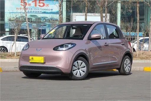 Veículos de Nova Energia Ute Wuling Bingo 203KM 2023 Modelo 5 Assentos 4 metros de comprimento