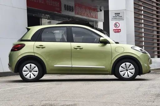 Veículos Usados de Nova Energia Wuling Bingo 333KM 2023 Modelo Aurora Verde Cor