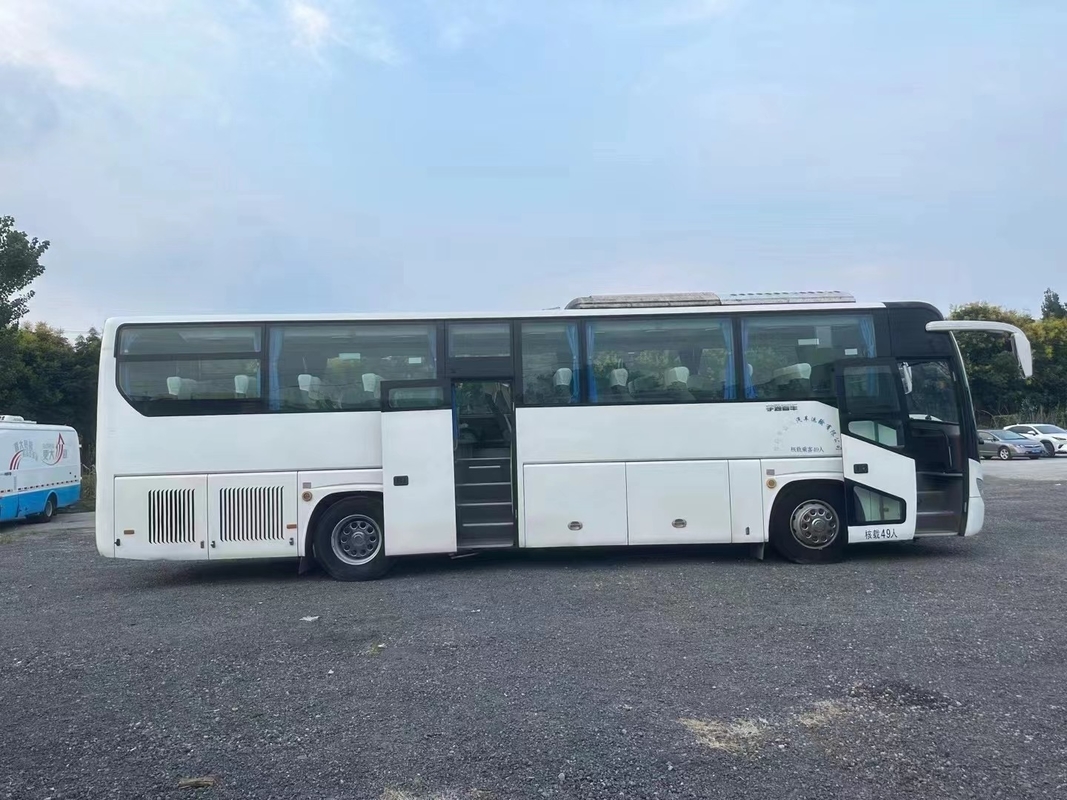 Ônibus de segunda mão 2015 ano porta dupla de passageiros 49 lugares bom ar condicionado