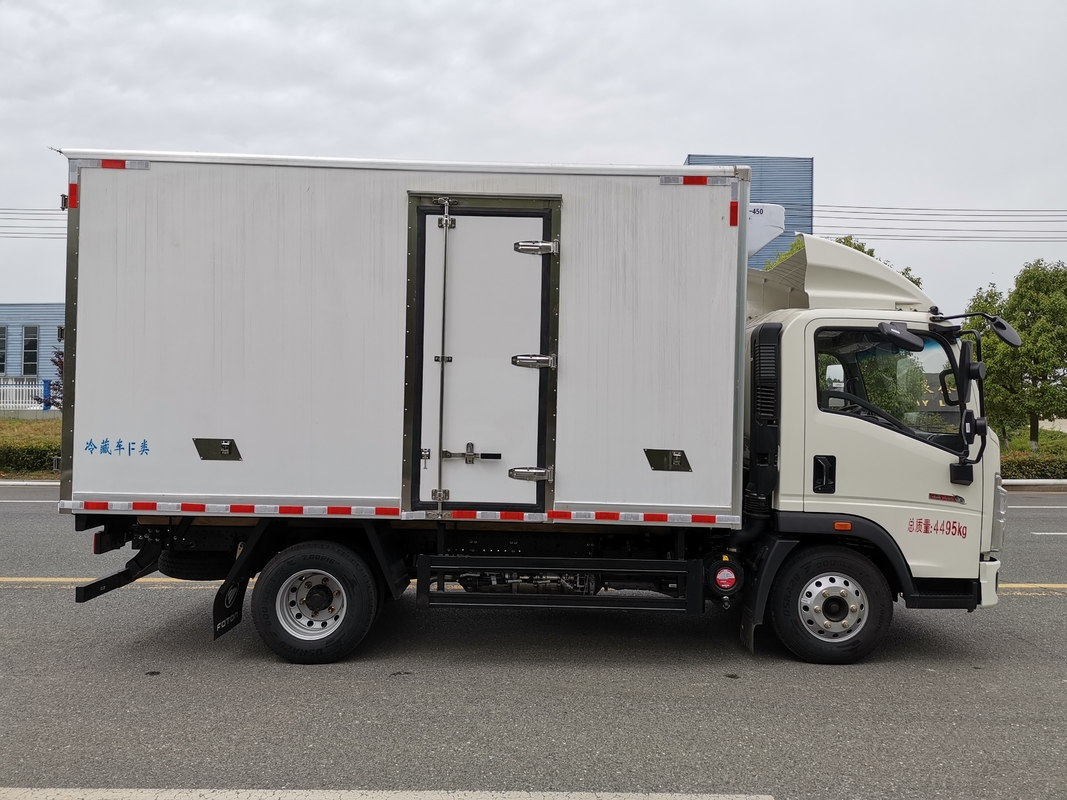 160hp caminhão com refrigeração Howo 18 Cubic Van Weichai motor 4 * 2 modo de condução