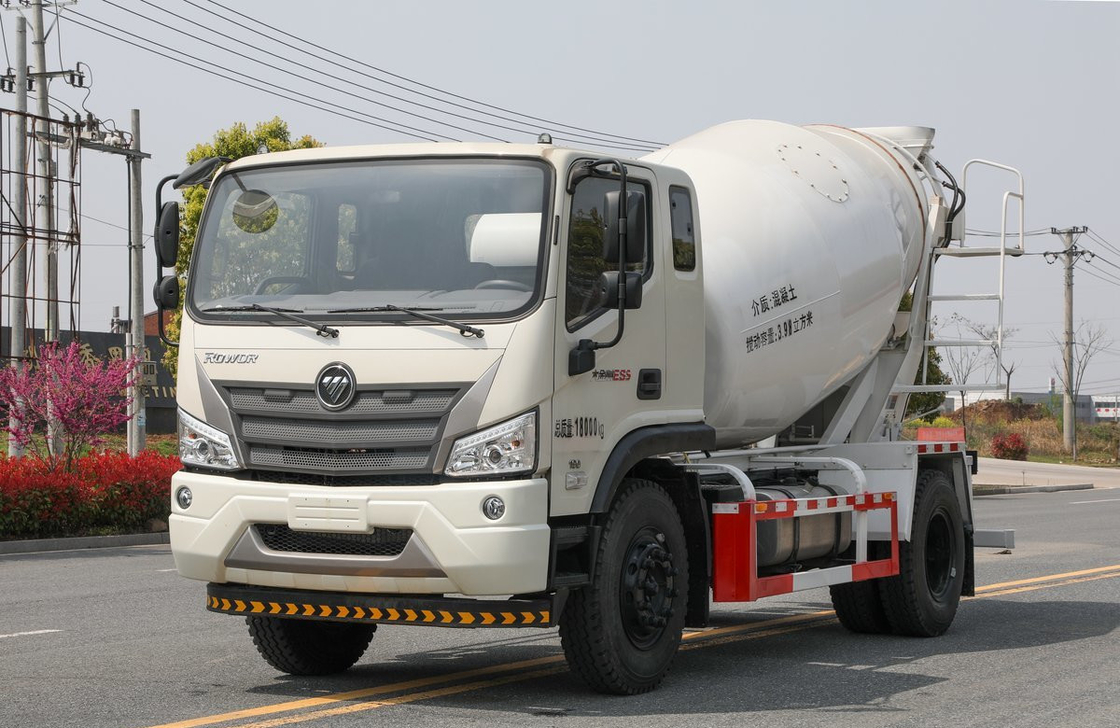 Mini caminhão de mistura de concreto Foton ES5 Cor Branca 4m3 Tanque de mistura 4*2 Modo de condução