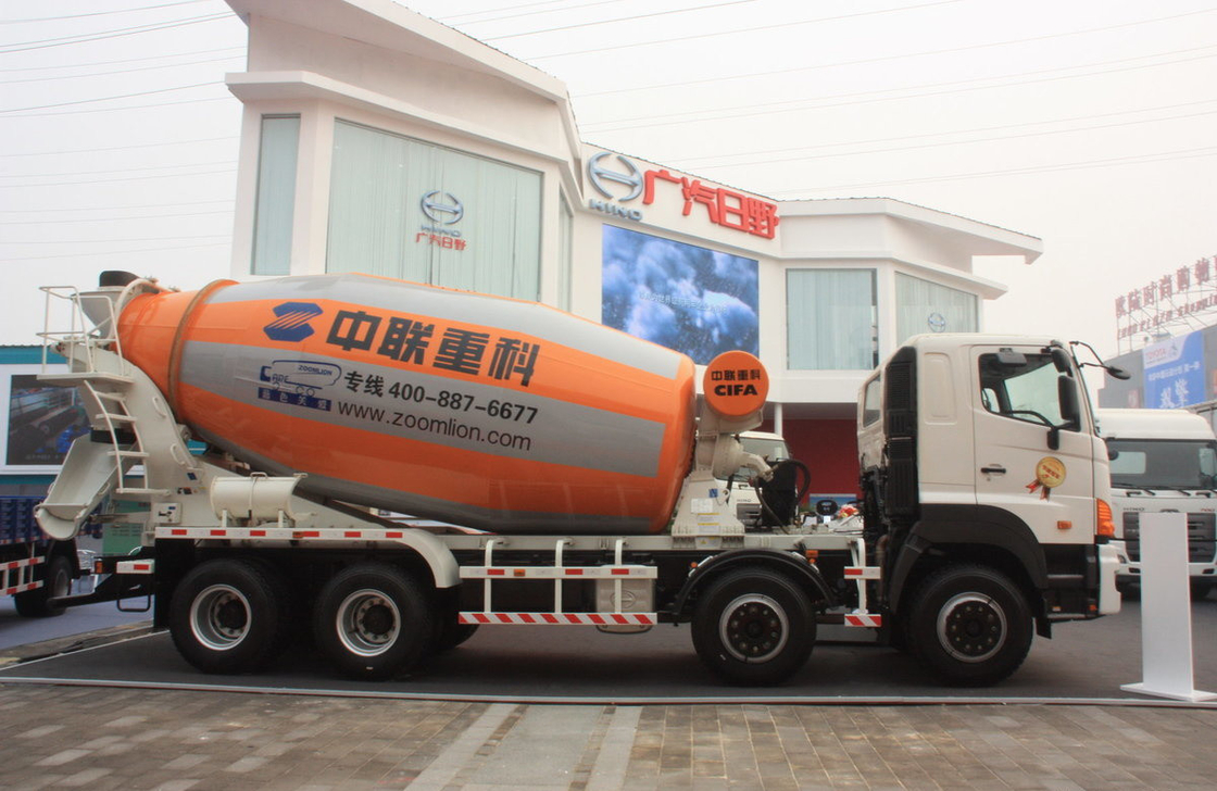 Caminhões Misturador de concreto 350hp Zoomlion Tanker 8*4 Hino Misturador Euro 3 Uso na África