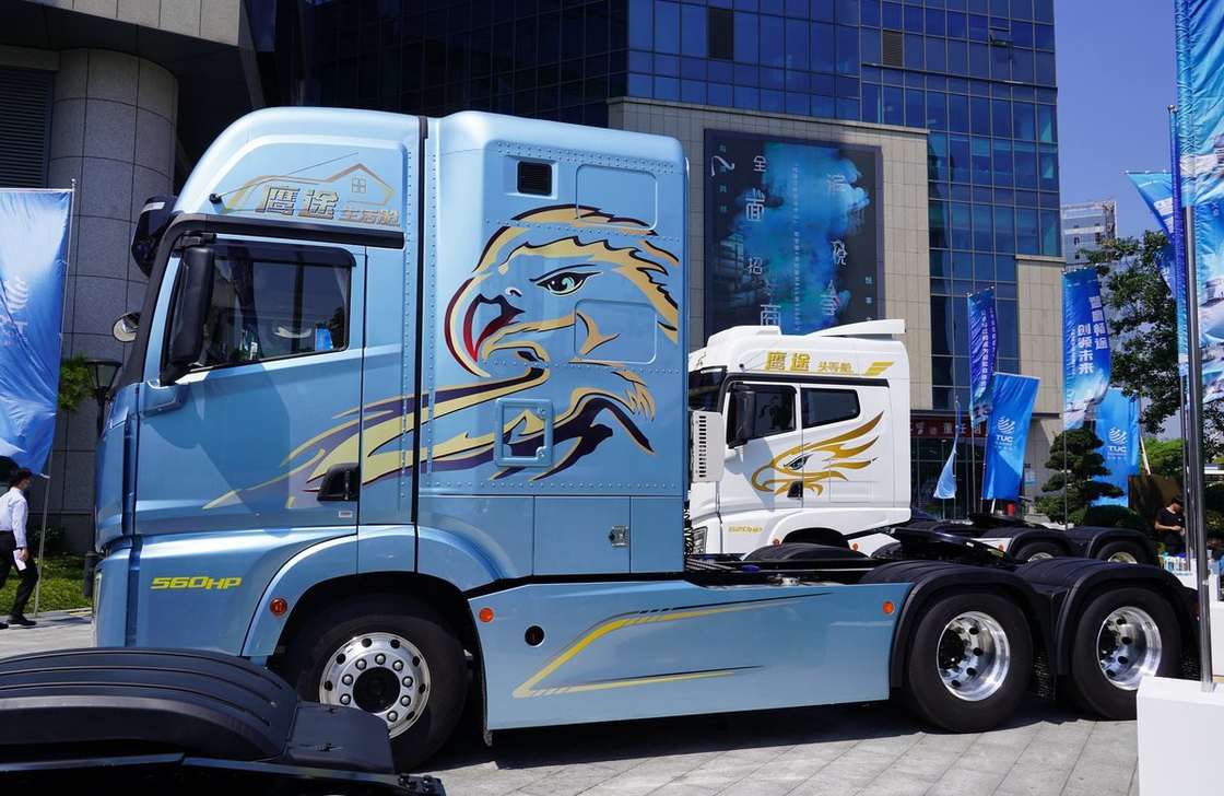 Jiefang 6x4 caminhões trator Living Cabine Bule Cor 560hp CA Motor 10 Pneus LHD