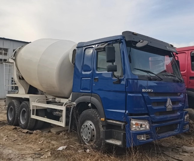 Combustível de 10 rodas HOWO 6X4 8cbm 9cbm 371HP