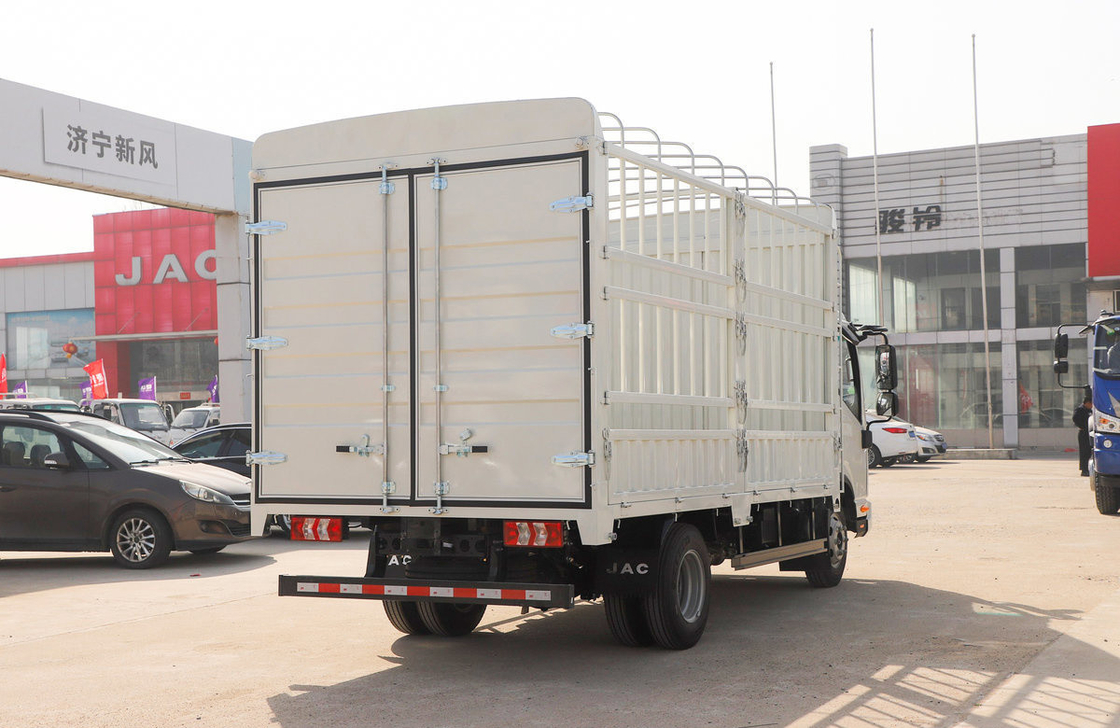 Caminhões de carga usados da China JAC S6 Modelo 4 * 2 Caminhão leve Cummins Motor 160 hp