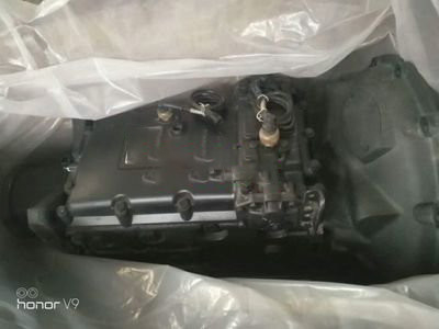 Peças sobressalentes de autocarro Yutong Autocarro ZK6110H caixa de engrenagens Qijiang caixa de engrenagens S6-90 Alta precisão